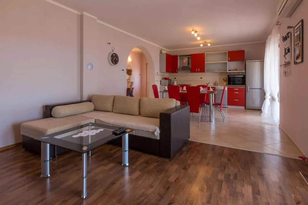 Two-Bedroom Apartment In Crikvenica Lxxxv 0*,  Chorvatsko