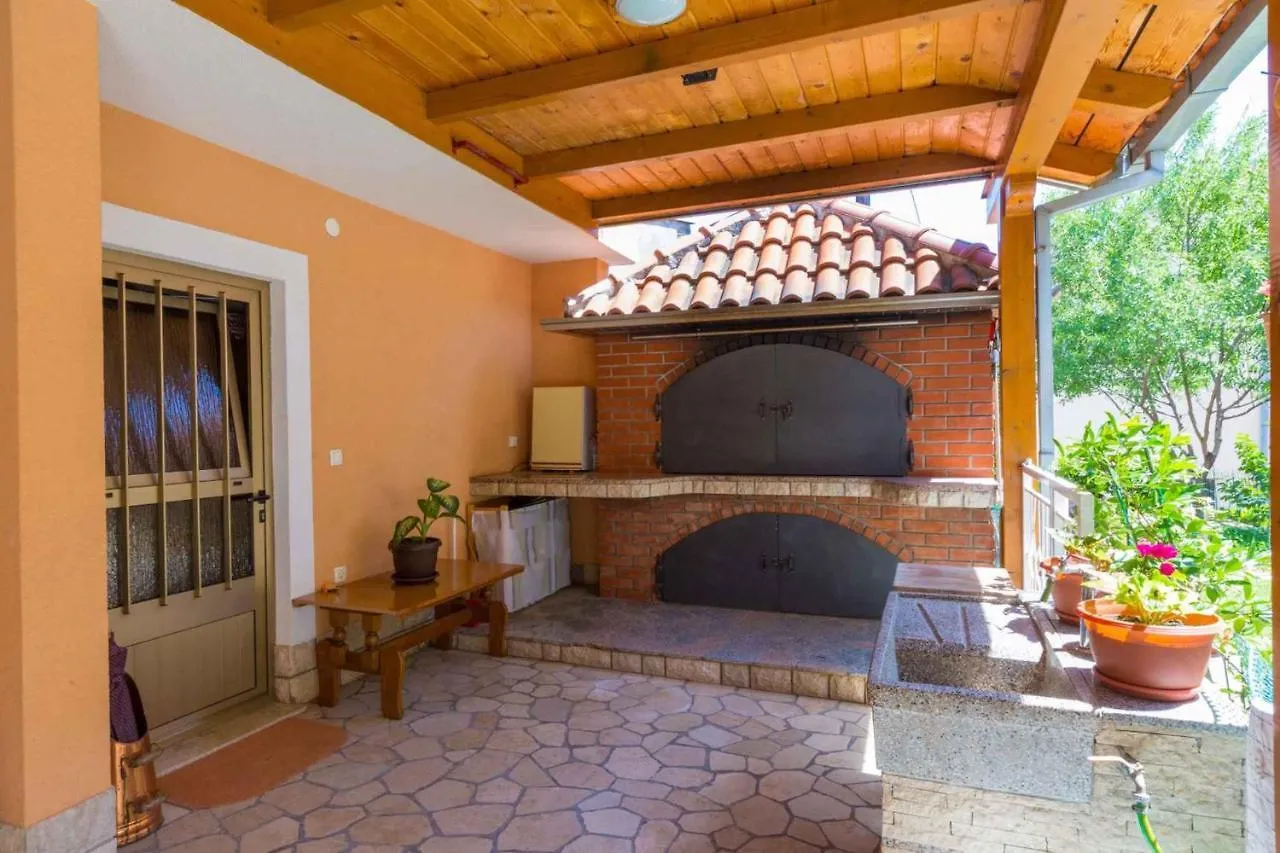 Two-Bedroom Apartment In Crikvenica Lxxxv Chorvatsko